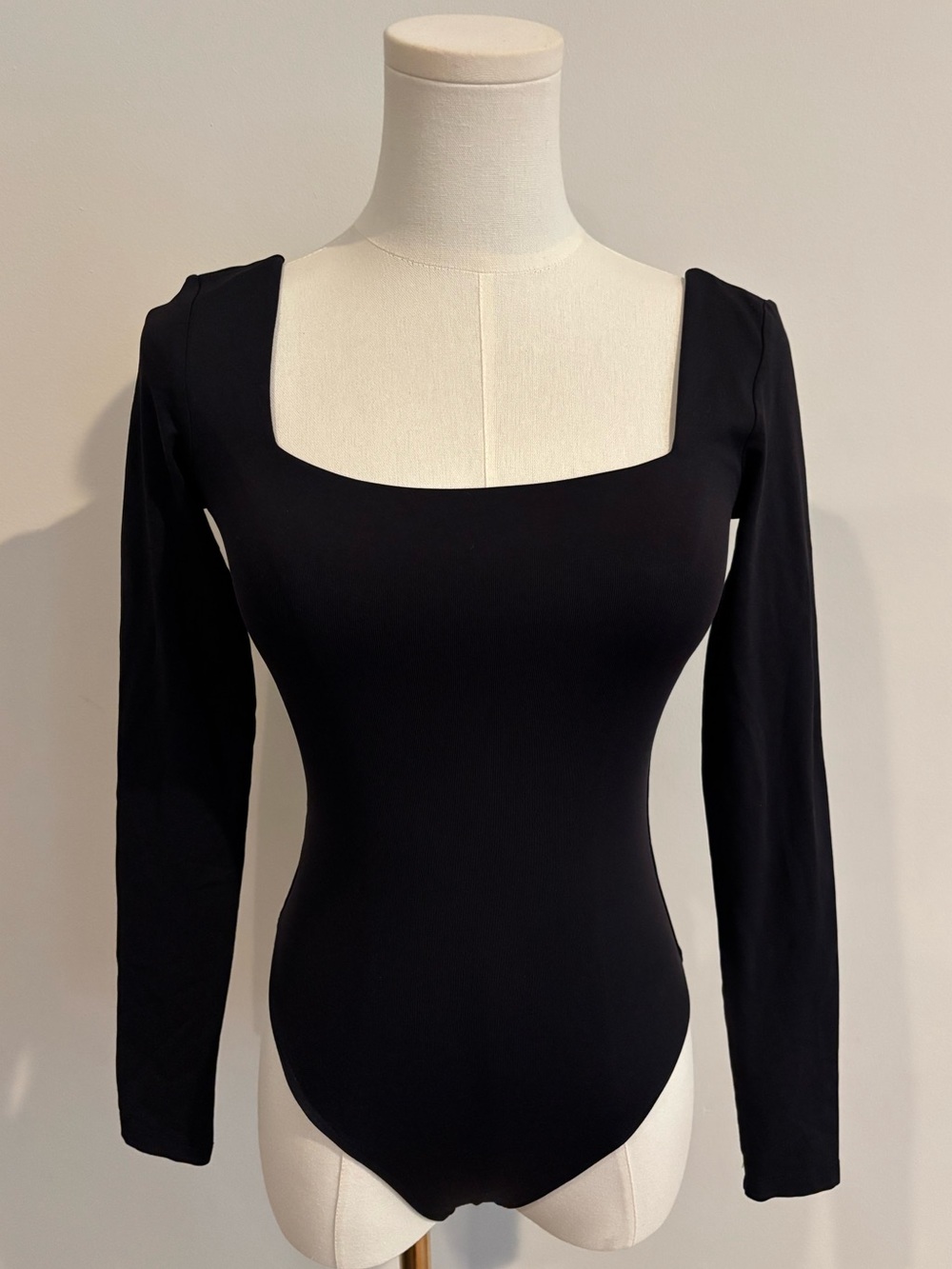 Babaton Contour Long Sleeve Square Neck Bodysuit
